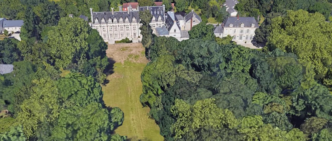 Charmant Studio Au Calme Tout Confort Dans Chateau Neo Gothique Proche Zenith Comet Orleans Parking Voiture Gratuit Wifi Haut Debit Rue Des Montees Exterior foto